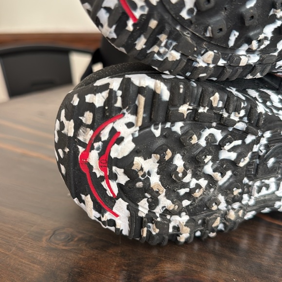 Burton snowboard boot- Mini Grom- size 10c - Picture 4 of 5